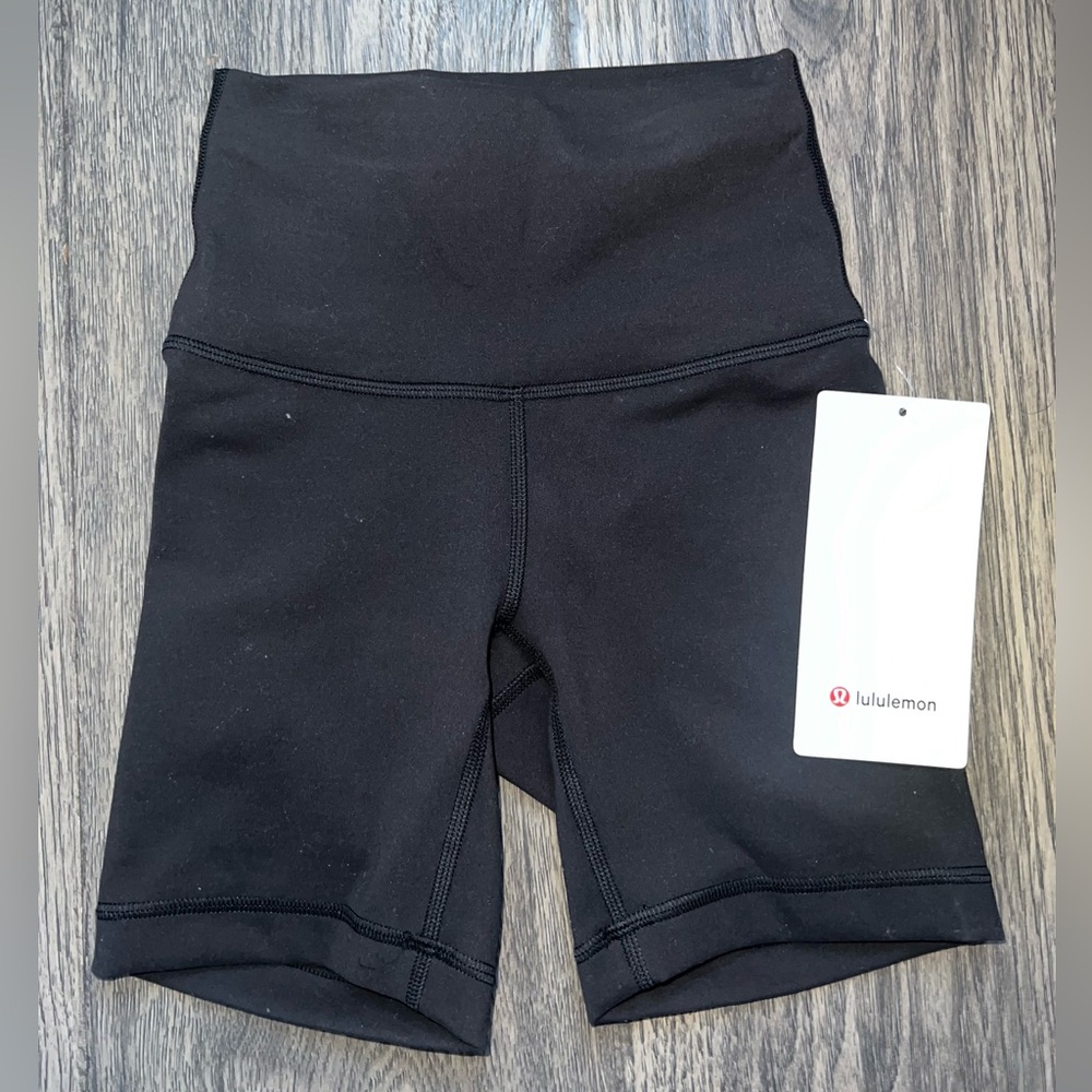 Lululemon Wunder Train biker shorts